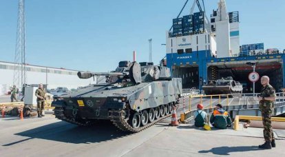 Militärische Ausrüstung aus den Niederlanden traf in Estland ein