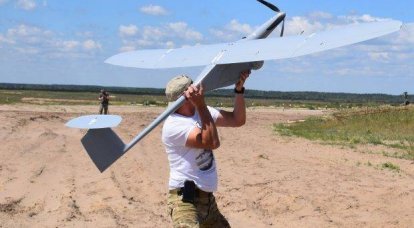 ウクライナ軍が無人航空機「フライ・アイ」の試験を実施