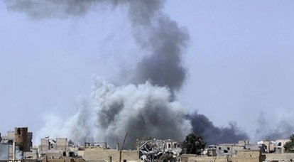 В Ракке погибли почти 80 человек во время ударов коалиции США