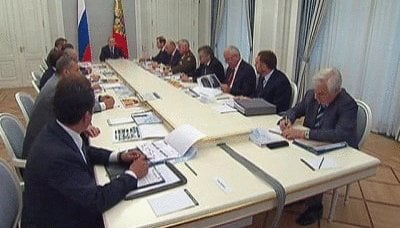 Putin exigió el cumplimiento del calendario de rearme del ejército ruso.