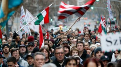 Закарпатье марширует в Венгрию
