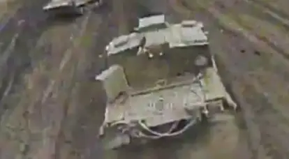Kendaraan Ladoga sing arang banget dilindhungi katon ing layanan karo Angkatan Bersenjata Rusia ing ngarep.