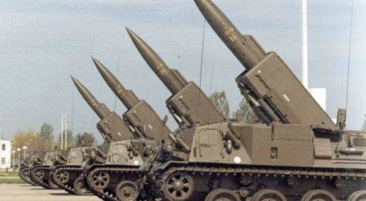 Tactical missile system Pluton (France)