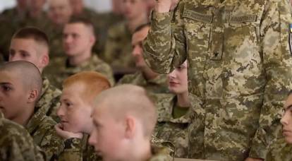 Зеленский распорядился ввести начальную военную подготовку для украинских школьников