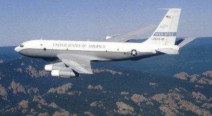 Самолет наблюдения ВВС США совершил очередной полёт над Россией