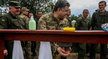 Poroshenko visited the training center of the National Guard and said that he would give the opportunity to military personnel to "break in the battle"