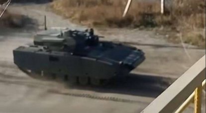 Im Internet erschienen Aufnahmen des Tests des Infanterie-Kampffahrzeugs BMP-2 mit dem Kampfmodul Epoch