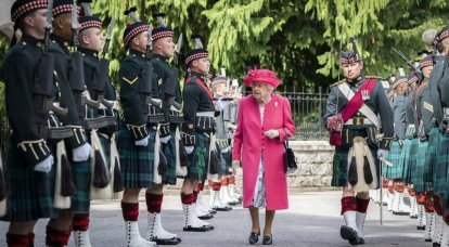 O colapso da tradição britânica: pela primeira vez em cem anos, o monarca britânico violará o procedimento de nomeação do primeiro-ministro do país