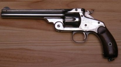 "Quickly reload and kill the horse" - the "Smith and Wesson" revolver in the army of the Russian Empire