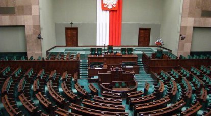Het Poolse parlementslid riep op tot het ontslag van de ambassadeur in Frankrijk vanwege redeneringen over het conflict met Rusland