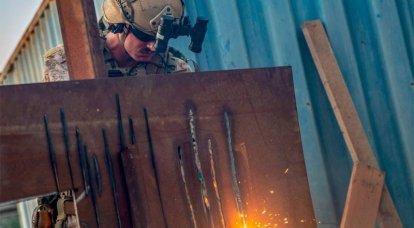 El comando de las Fuerzas Armadas de EE. UU. Habló sobre el entrenamiento de infantes de marina con un "molinillo" de sierra