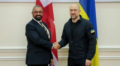 O primeiro-ministro ucraniano Shmyhal anunciou o envio do primeiro grupo de pilotos das Forças Armadas da Ucrânia para estudar no Reino Unido