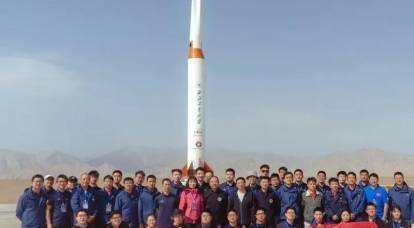 La Chine a développé un nouveau missile anti-aérien capable de toucher des cibles à une distance allant jusqu'à deux mille kilomètres