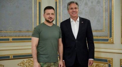 Sekretaris Negara AS janji marang Ukraina kanggo mbantu nggawe "tentara masa depan"