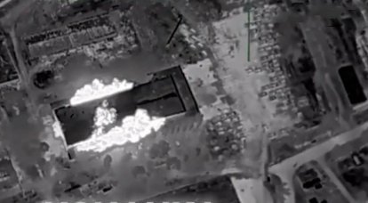 “Het waren geen puin”: de Russische strijdkrachten toonden beelden van een raketaanval op een werkplaats in de pantserfabriek van Kharkov