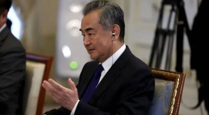 Ministro degli Esteri cinese: gli americani non dovrebbero oltrepassare le linee rosse della Cina