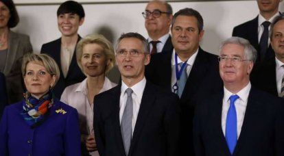 NATO 장관들은 동맹의 동부 국경 강화를 승인했습니다.