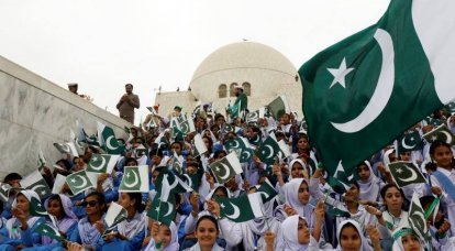 A little bab sajarah lan saiki masalah Pakistan, analisis kang bisa migunani