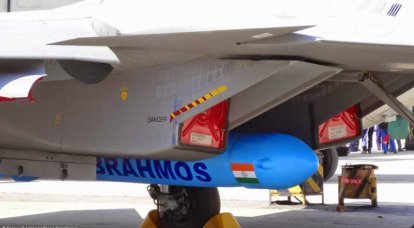 Индийские ВВС получат на вооружение Су-30МКИ с ракетами "БраМос" в следующем году