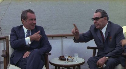 오늘은 Leonid Ilyich Brezhnev가 사망한지 40년이 되는 날입니다.