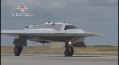 القدرة القتالية للطائرة بدون طيار S-70 "Okhotnik".