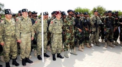 Власти Пакистана отправляют в Катар 20 тысяч солдат