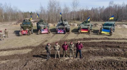 乌克兰国防部长发布了一张北约装甲车与乌克兰武装部队空中突击部队一起服役的照片
