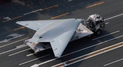 发布了飞行中带有扁平喷嘴的中国隐形无人机GJ-11的快照