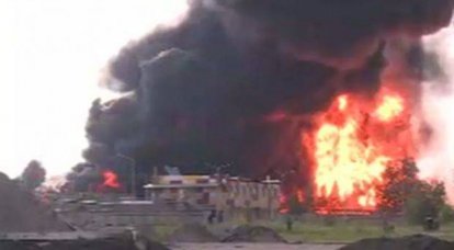 Взрыв и пожар на нефтебазе в Киевской области