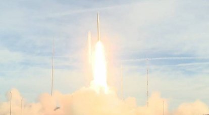 Запуск баллистической ракеты меньшей дальности в США: по горячим следам