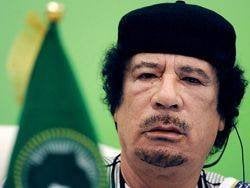 카다피 군대가 NATO를 만났습니다.