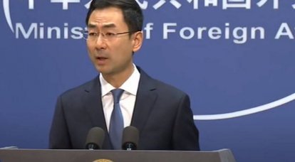 中国以制裁威胁美国干预香港