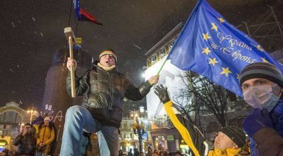 Sergey Belov. Salak olmaktan utanıyor musun? Evromechta Ukraynalılar gerçek olmaya başlıyor
