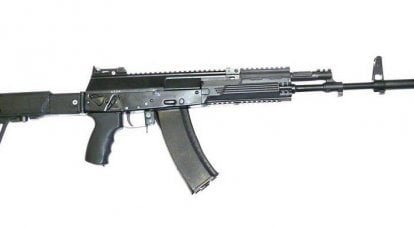 AK-12は多くの修正のベースとして機能します。
