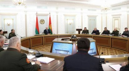 Лукашенко заявил о возможной военной агрессии против Белоруссии