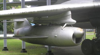 Míssil anti-navio KS-1 "Comet": o primeiro de seu tipo