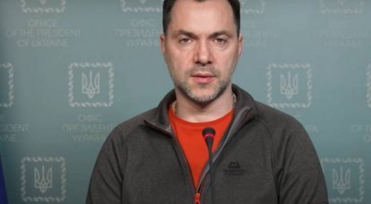Arestovich acusou o partido de Poroshenko de trabalhar para o inimigo