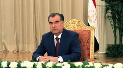 В Таджикистане вступил в силу закон, согласно которому гражданам следует называть детей именами из специально утверждённого реестра и отказаться от "русских" окончаний в фамилиях