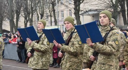Киев перебрасывает на Донбасс солдат-срочников для сбережения оперативных резервов ВСУ