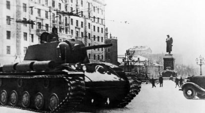 Pavel Hudz. Um KV contra dezoito tanques inimigos