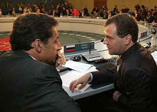 В Вашингтоне задёргались…Саркози выдвинул инициативу союза России и Европы