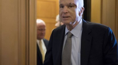 McCain: Russland wird für den Angriff auf die Demokratie bezahlen
