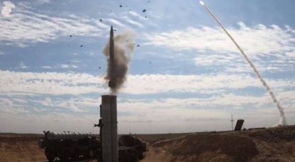 Sistemas de defesa aérea operam em Kherson, derrubando alvos inimigos