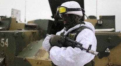 Non giacche trapuntate, ma guanti: come appaiono i soldati russi in inverno