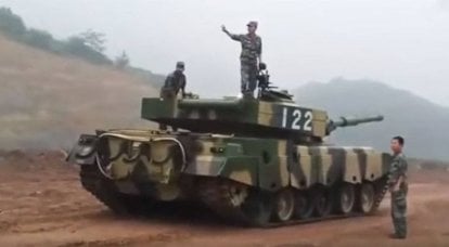 Des véhicules blindés chinois sont partis sans carburant alors qu'ils essayaient de sortir des environs pendant les exercices