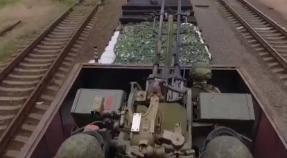 Um trem especial "Volga" das Forças Armadas da Federação Russa opera na zona da operação especial