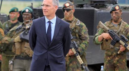 Столтенберг заявил, что считает НАТО "защитником мира"