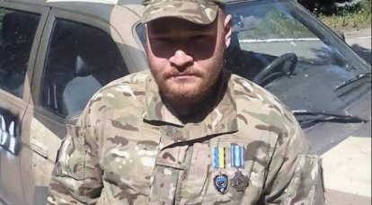 Служебный путь отдельно взятого украинского боевика: "Беркут" - ВС РФ - наци-батальон "Азов"