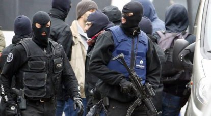 В Бельгии задержаны четверо причастных к терактам в метро и аэропорту. Под стражей оставили лишь одного