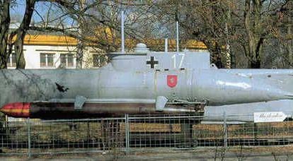 Ultra small Seehund type submarines (Germany)